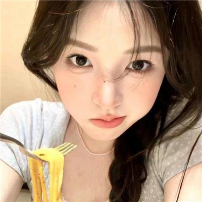 为黛茜小姐开车