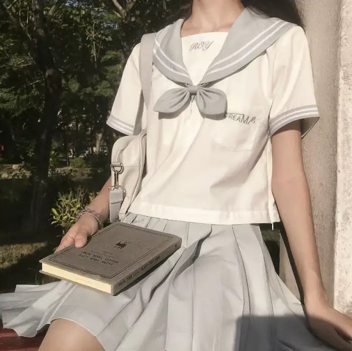 畸人艳迹